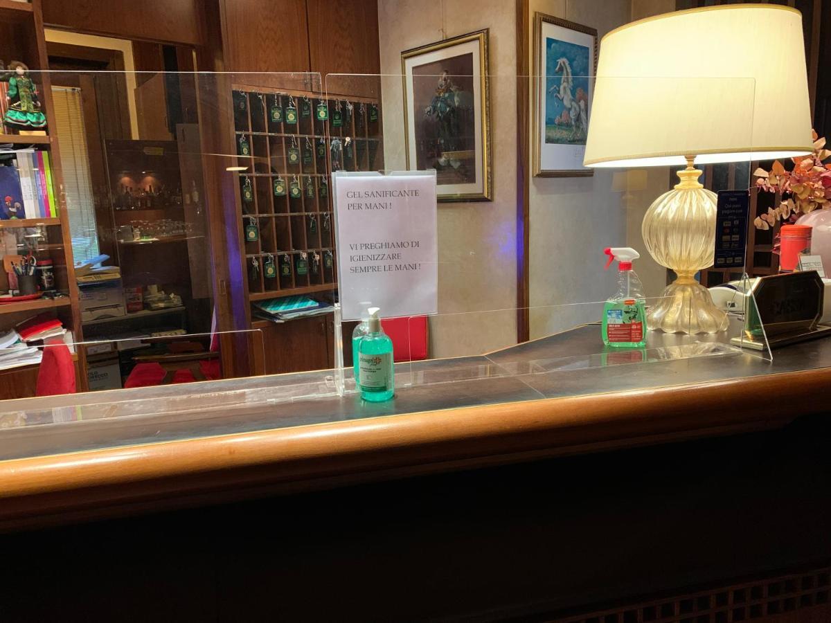 מונטבלונה Hotel Bellavista מראה חיצוני תמונה