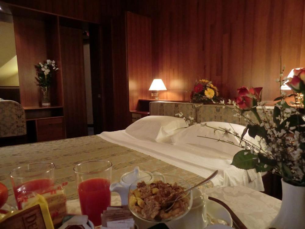 מונטבלונה Hotel Bellavista מראה חיצוני תמונה