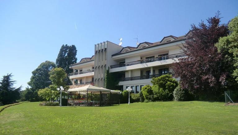 מונטבלונה Hotel Bellavista מראה חיצוני תמונה