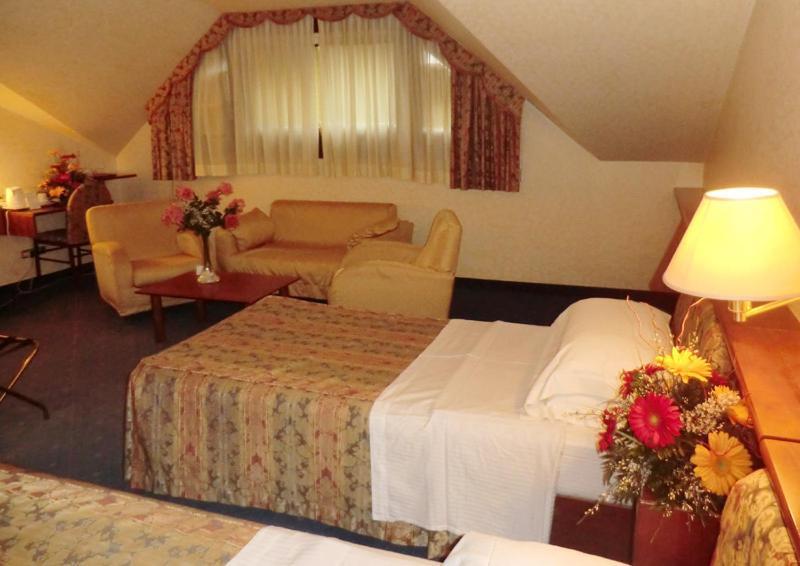 מונטבלונה Hotel Bellavista מראה חיצוני תמונה