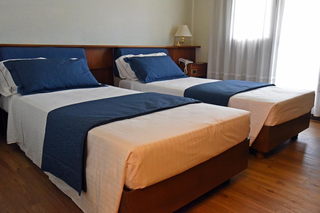 מונטבלונה Hotel Bellavista מראה חיצוני תמונה