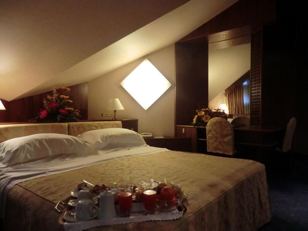 מונטבלונה Hotel Bellavista מראה חיצוני תמונה